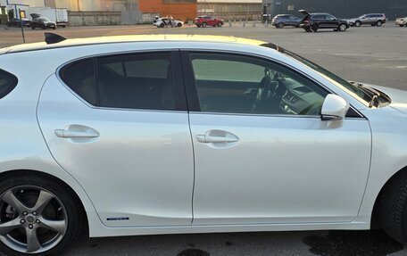 Lexus CT I рестайлинг, 2017 год, 2 100 000 рублей, 3 фотография