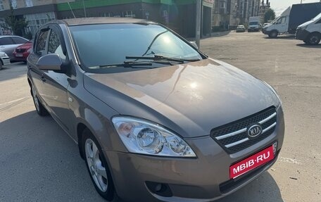 KIA cee'd I рестайлинг, 2008 год, 600 000 рублей, 1 фотография