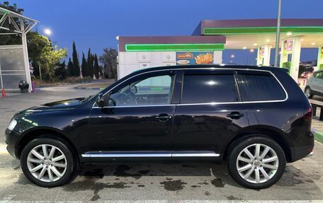 Volkswagen Touareg III, 2006 год, 1 150 000 рублей, 2 фотография