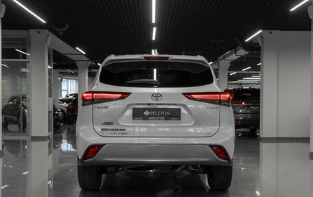 Toyota Highlander, 2026 год, 5 500 000 рублей, 28 фотография