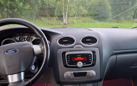 Ford Focus II рестайлинг, 2010 год, 585 000 рублей, 3 фотография
