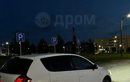 KIA cee'd I рестайлинг, 2011 год, 700 000 рублей, 12 фотография