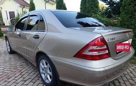Mercedes-Benz C-Класс, 2005 год, 1 100 000 рублей, 5 фотография