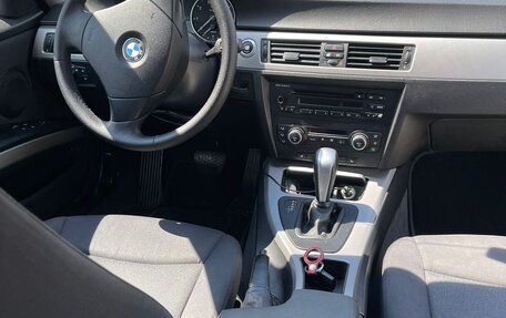 BMW 3 серия, 2007 год, 1 040 000 рублей, 12 фотография