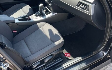 BMW 3 серия, 2007 год, 1 040 000 рублей, 15 фотография