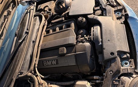 BMW 3 серия, 2002 год, 499 000 рублей, 12 фотография