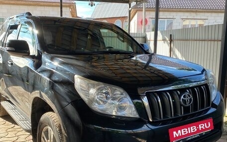 Toyota Land Cruiser Prado 150 рестайлинг 2, 2012 год, 2 200 000 рублей, 3 фотография