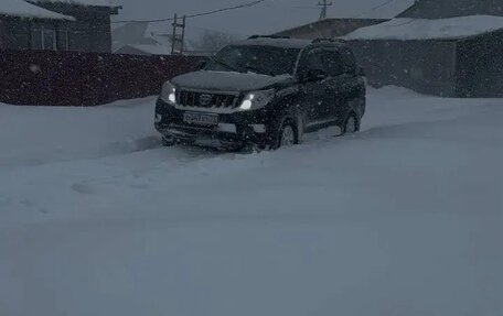 Toyota Land Cruiser Prado 150 рестайлинг 2, 2012 год, 2 200 000 рублей, 9 фотография
