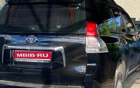 Toyota Land Cruiser Prado 150 рестайлинг 2, 2012 год, 2 200 000 рублей, 13 фотография