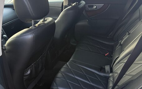 Infiniti FX II, 2011 год, 1 850 000 рублей, 15 фотография