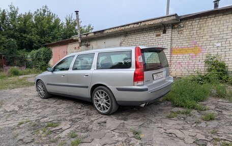 Volvo V70 III рестайлинг, 2002 год, 1 100 000 рублей, 3 фотография