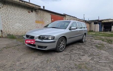 Volvo V70 III рестайлинг, 2002 год, 1 100 000 рублей, 2 фотография