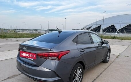 Hyundai Solaris II рестайлинг, 2021 год, 1 852 000 рублей, 18 фотография
