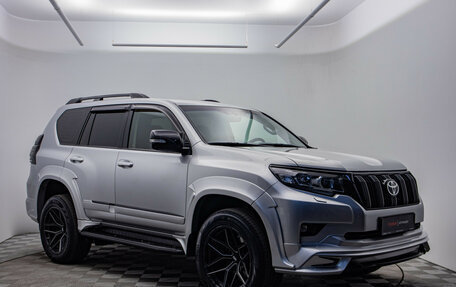Toyota Land Cruiser Prado 150 рестайлинг 2, 2021 год, 6 430 000 рублей, 3 фотография