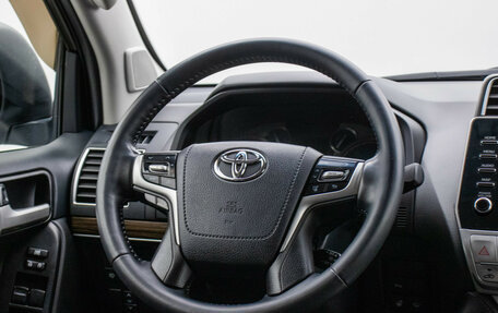 Toyota Land Cruiser Prado 150 рестайлинг 2, 2021 год, 6 430 000 рублей, 16 фотография