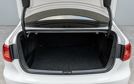 Volkswagen Jetta VI, 2013 год, 1 095 000 рублей, 17 фотография