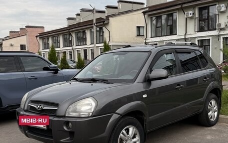 Hyundai Tucson III, 2008 год, 799 000 рублей, 2 фотография