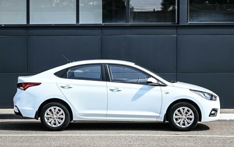 Hyundai Solaris II рестайлинг, 2018 год, 1 524 000 рублей, 5 фотография