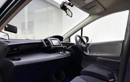 Honda Freed I, 2010 год, 1 150 000 рублей, 12 фотография