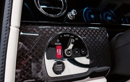 Rolls-Royce Cullinan, 2026 год, 75 000 000 рублей, 19 фотография