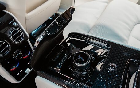 Rolls-Royce Cullinan, 2026 год, 75 000 000 рублей, 37 фотография
