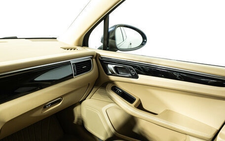 Porsche Macan I рестайлинг, 2015 год, 2 599 000 рублей, 17 фотография