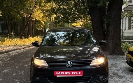 Volkswagen Jetta VI, 2012 год, 850 000 рублей, 3 фотография