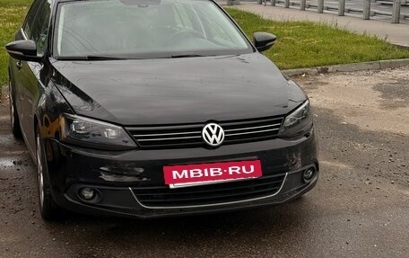 Volkswagen Jetta VI, 2012 год, 850 000 рублей, 22 фотография