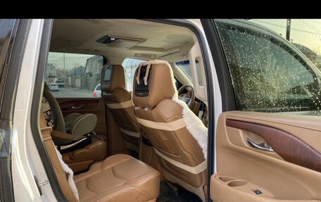 Cadillac Escalade IV, 2016 год, 5 500 000 рублей, 7 фотография