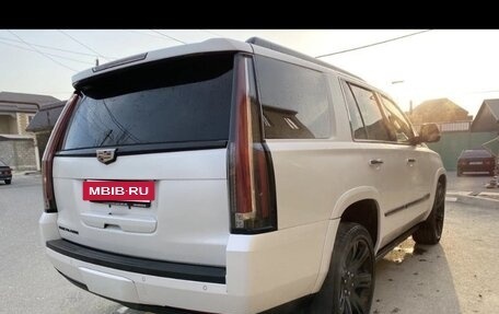 Cadillac Escalade IV, 2016 год, 5 500 000 рублей, 3 фотография