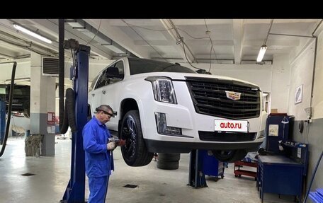 Cadillac Escalade IV, 2016 год, 5 500 000 рублей, 10 фотография
