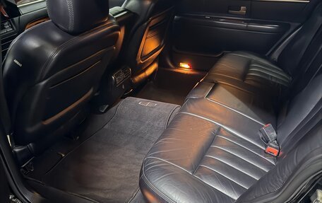 Lincoln Town Car III рестайлинг, 2003 год, 1 600 000 рублей, 14 фотография