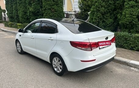 KIA Rio III рестайлинг, 2015 год, 950 000 рублей, 5 фотография
