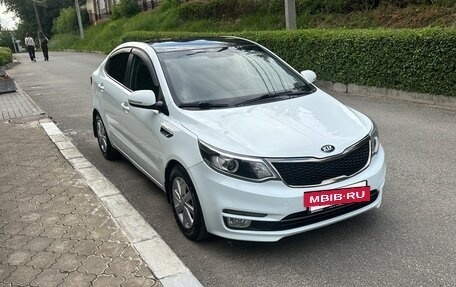 KIA Rio III рестайлинг, 2015 год, 950 000 рублей, 3 фотография