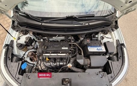 KIA Rio III рестайлинг, 2015 год, 950 000 рублей, 24 фотография