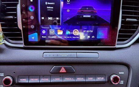 KIA Sportage IV рестайлинг, 2018 год, 2 200 000 рублей, 10 фотография