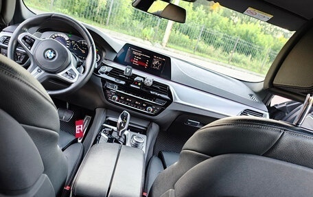 BMW 5 серия, 2019 год, 3 600 000 рублей, 25 фотография