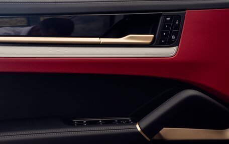 Porsche Cayenne III, 2024 год, 15 200 000 рублей, 19 фотография
