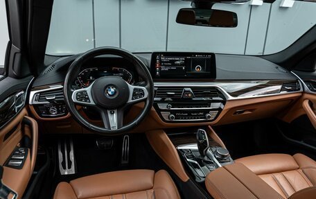 BMW 5 серия, 2020 год, 4 650 000 рублей, 8 фотография