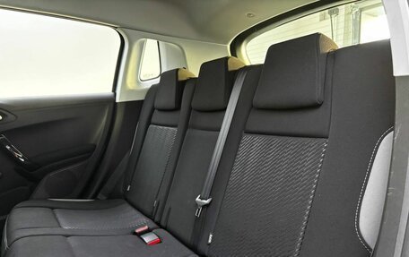 Peugeot 2008 II, 2014 год, 860 000 рублей, 12 фотография