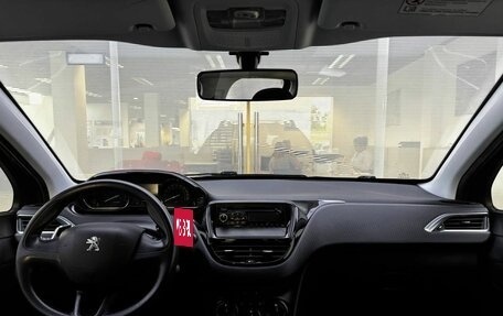 Peugeot 2008 II, 2014 год, 860 000 рублей, 14 фотография