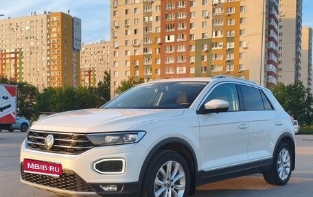 Volkswagen T-Roc I, 2022 год, 2 900 000 рублей, 1 фотография