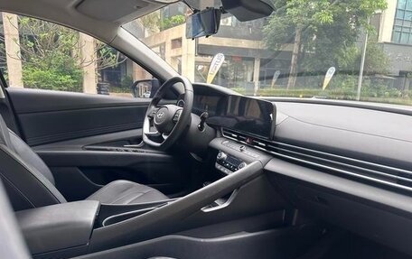 Hyundai Elantra, 2023 год, 1 367 000 рублей, 17 фотография