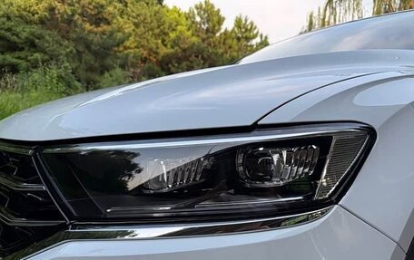 Volkswagen T-Roc I, 2022 год, 1 445 911 рублей, 7 фотография