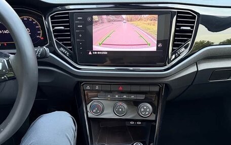 Volkswagen T-Roc I, 2022 год, 1 445 911 рублей, 14 фотография
