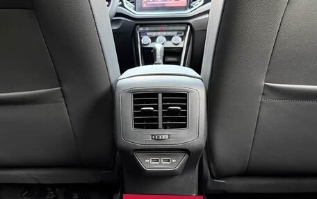 Volkswagen T-Roc I, 2022 год, 1 445 911 рублей, 11 фотография