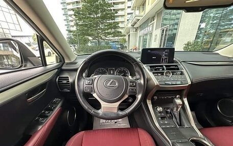 Lexus NX, 2021 год, 2 800 000 рублей, 12 фотография
