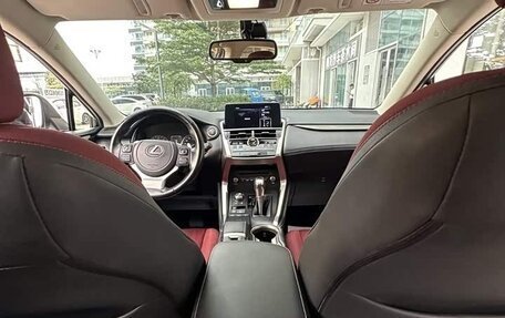 Lexus NX, 2021 год, 2 800 000 рублей, 13 фотография