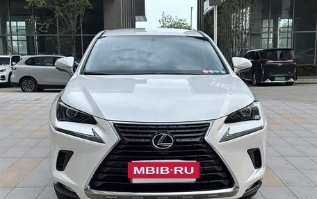 Lexus NX, 2021 год, 2 800 000 рублей, 2 фотография