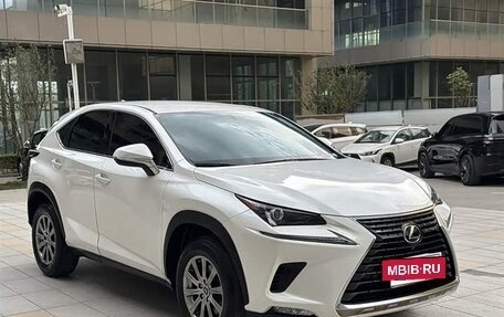 Lexus NX, 2021 год, 2 800 000 рублей, 4 фотография